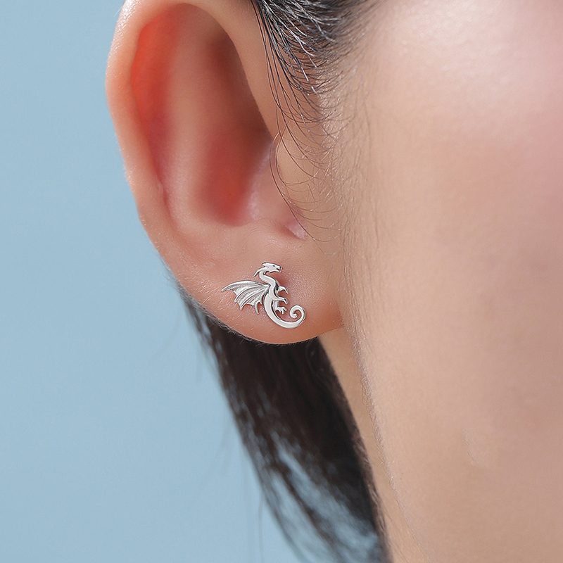 Women'S Accessories Gift Ideas - Niche Design Silberne, hübsche Mini-Drachen-Ohrstecker für