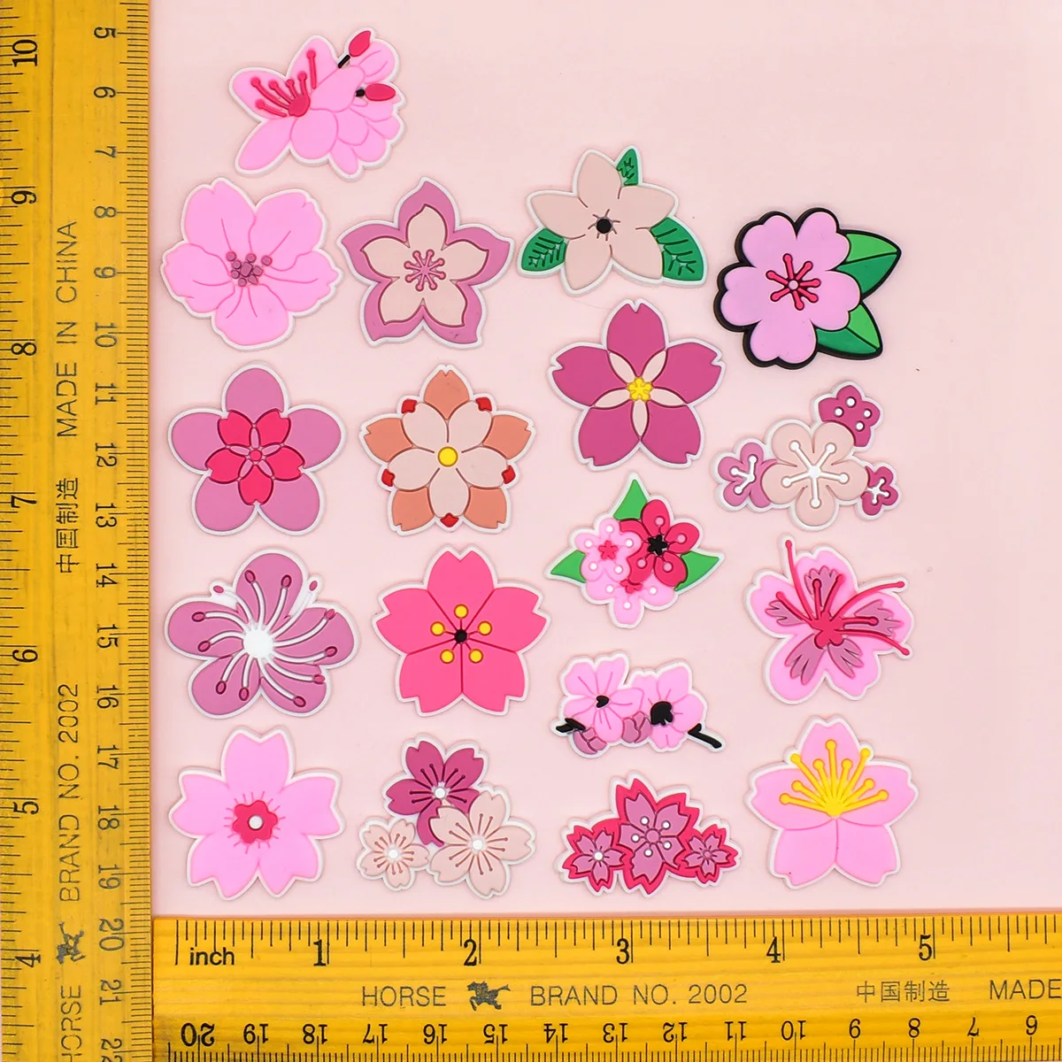 Niedliche rosa Blumen-Schuhanh – Women'S Accessories For Crocs Bewertung und Preis