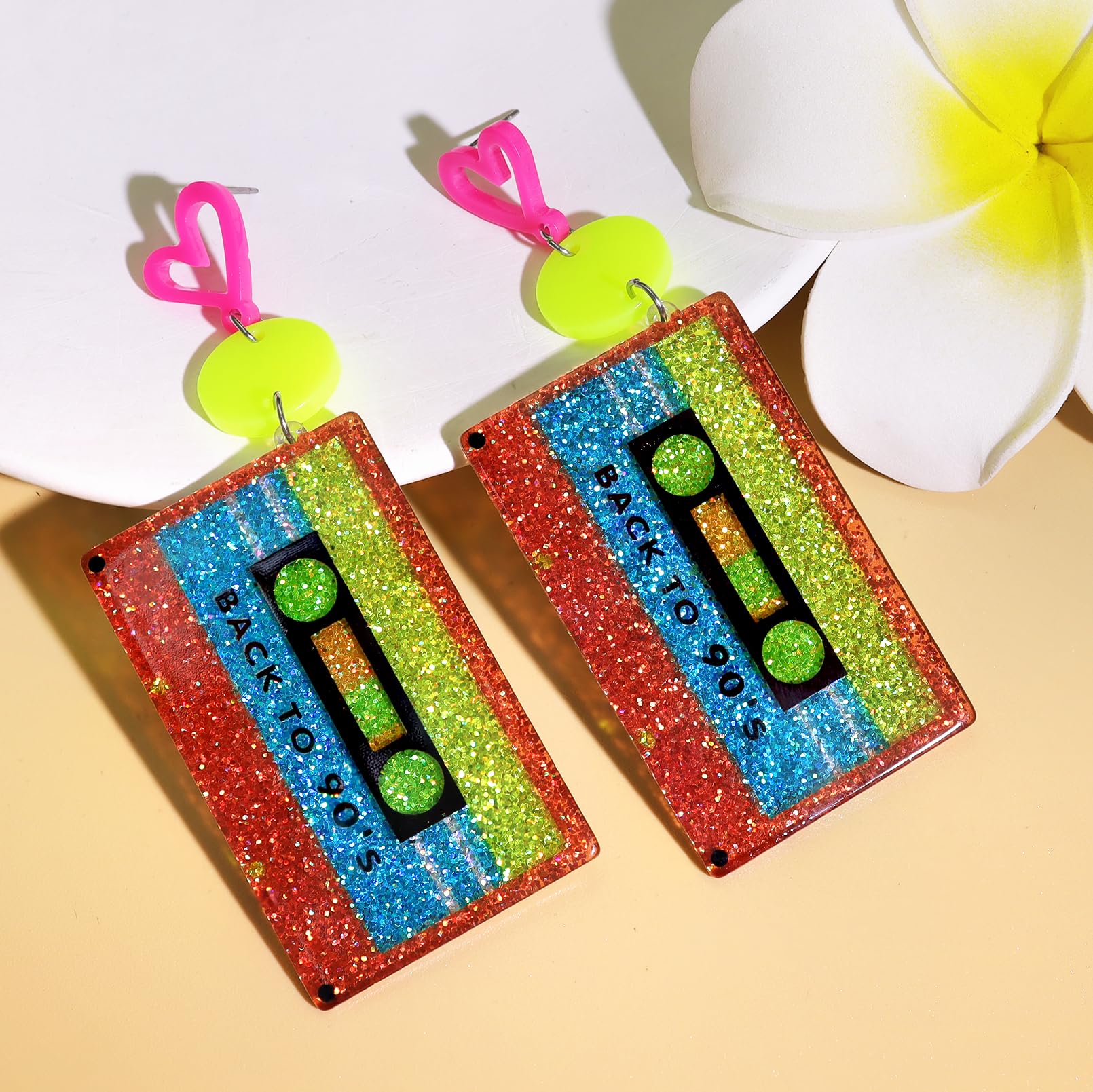 Acryl Runde Tropfen-Ohrringe 8 – Women'S Accessories In The 80S Bewertung und Preis