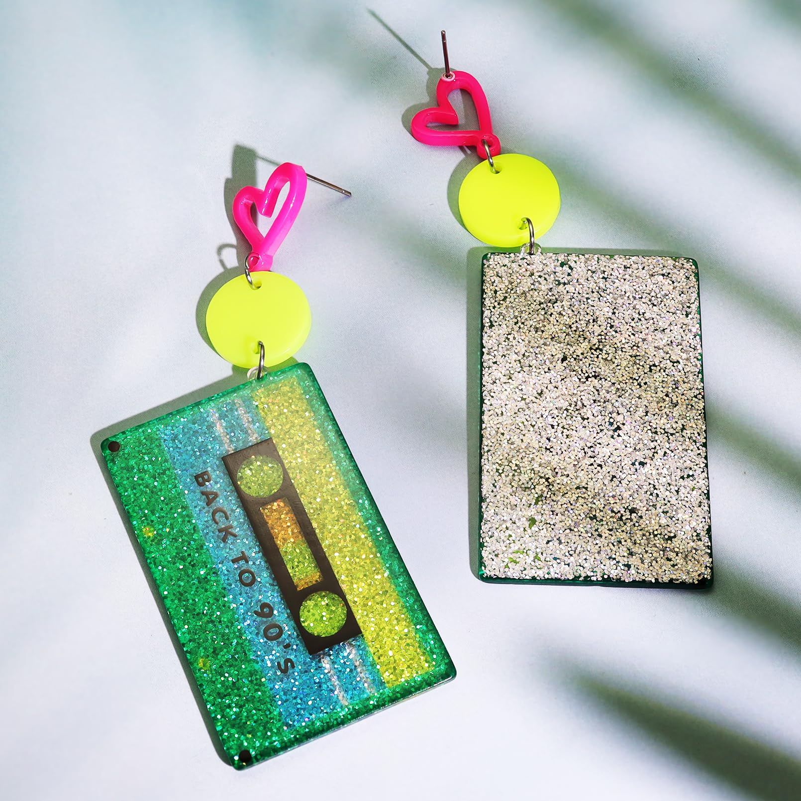 Acryl Runde Tropfen-Ohrringe 8 – Women'S Accessories In The 80S Bewertung und Preis