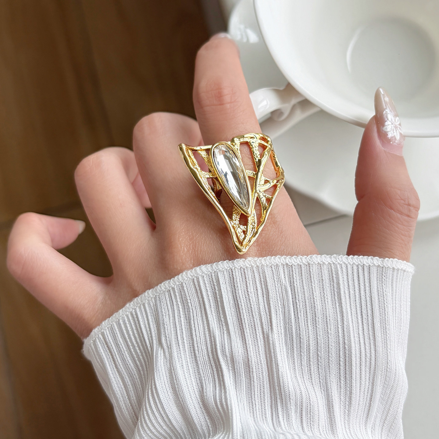 Vintage 80er Jahre Hohler Rank – Women'S Accessories In The 80S Bewertung und Preis