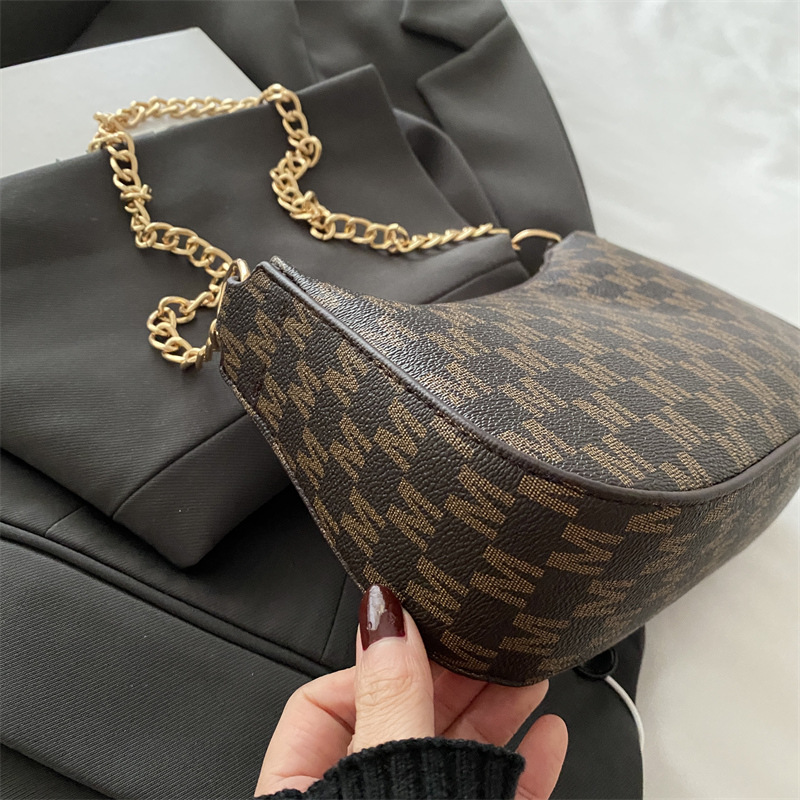 Quadratische Handtasche im Vin – Women'S Accessories Purse Bewertung und Preis