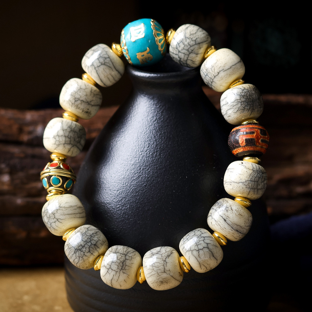 Armband aus rissigen Yak-Knoch – Women Accessories Nepal Bewertung und Preis